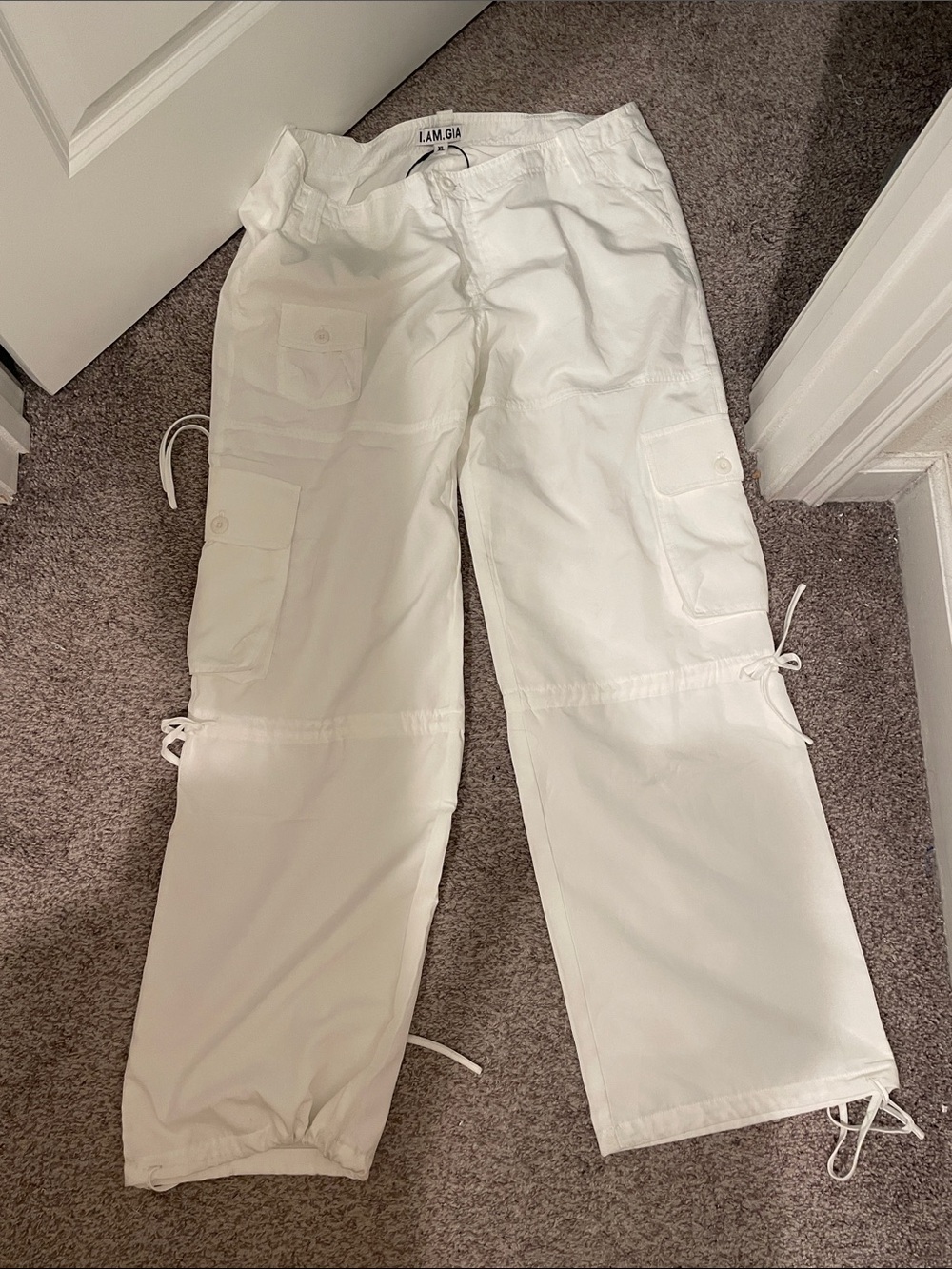I.AM.GIA White Zayn Cargo Pants xl nwt